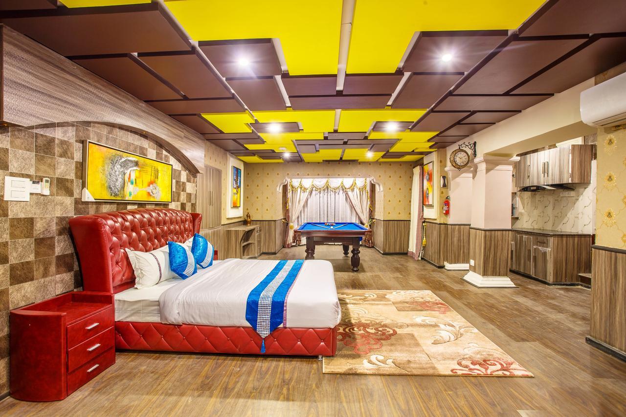 Royal Empire Boutique Hotel Катманду Экстерьер фото
